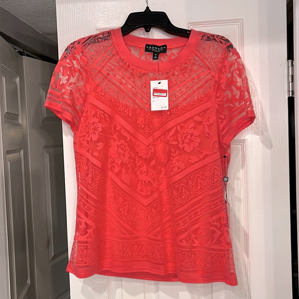 Laundry by Shelli Segal size M. Sheer top with attached slip. Beautiful